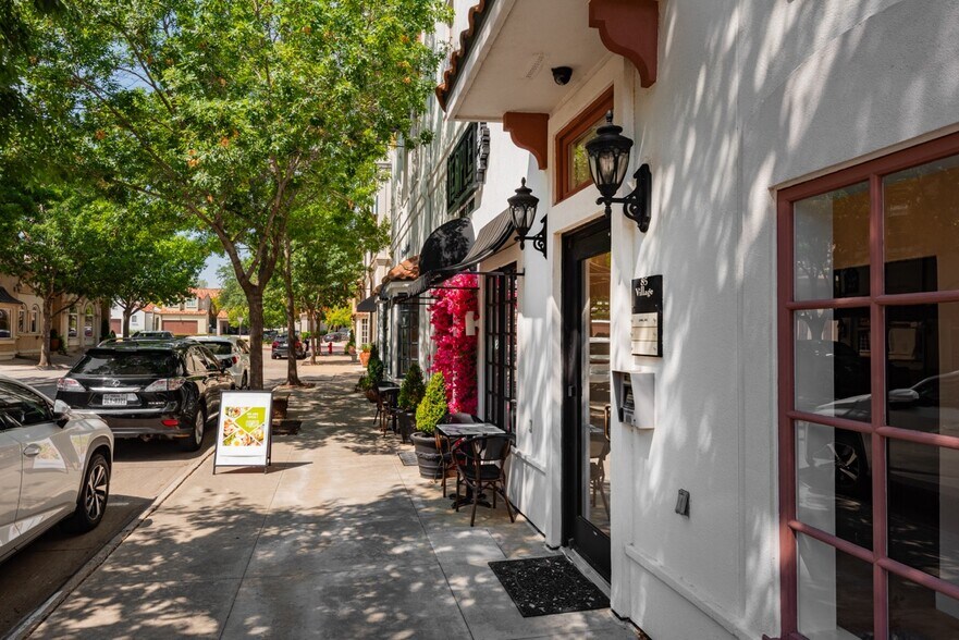 More Photos Of 85 Village Ln, Colleyville Office For Sale