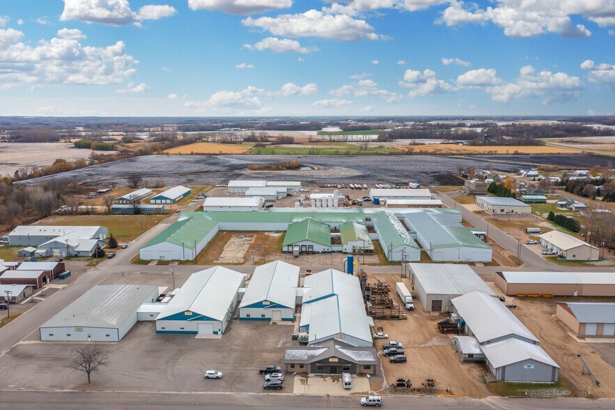 More Photos Of 480 Park Ave E, Eden Valley Warehouse For Sale