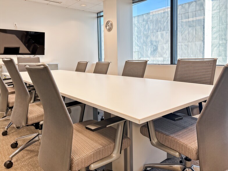 More Photos Of 260 Peachtree St NW, Atlanta Coworking Space