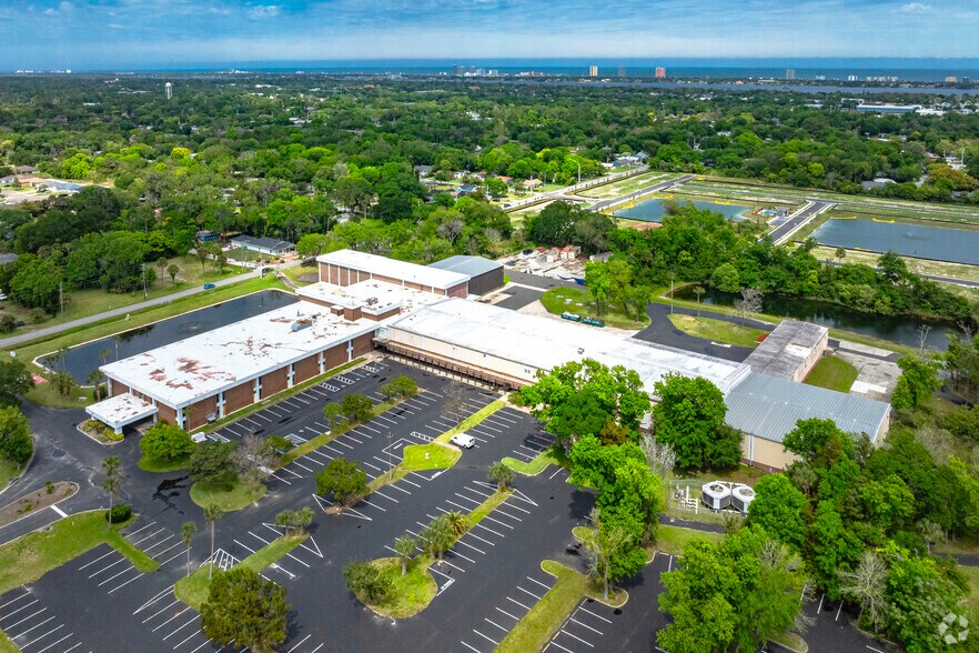 More Photos Of 901 6th St, Daytona Beach Industrial For Sale