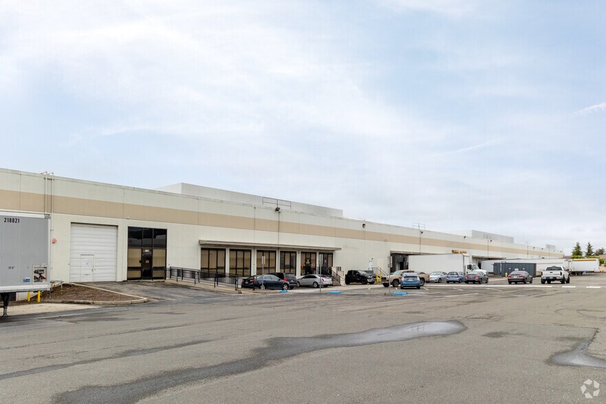 More Photos Of 881-897 Wrigley Way, Milpitas Manufacturing For Lease