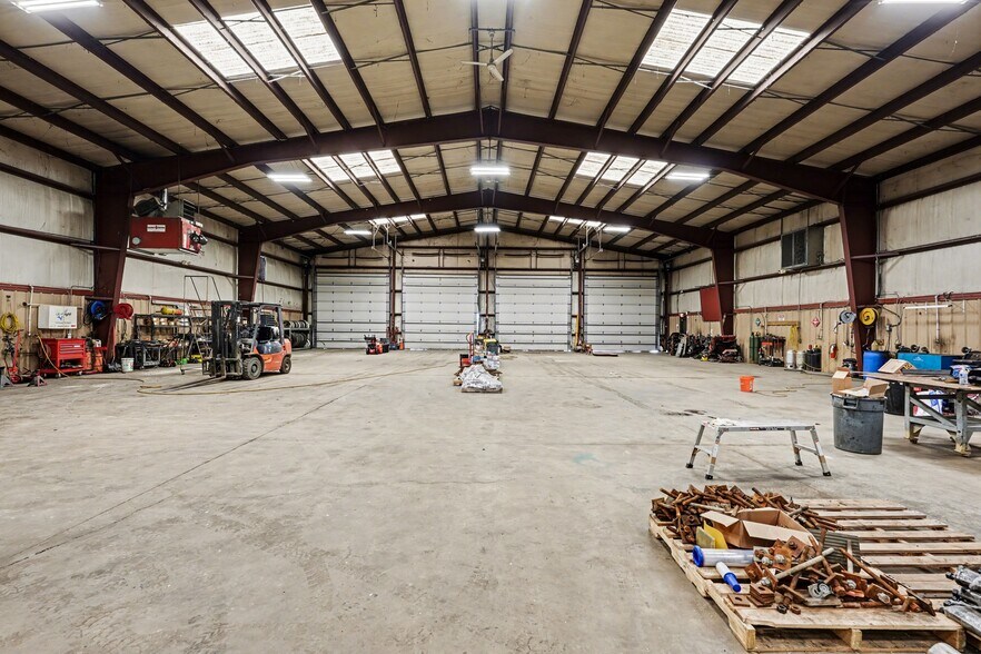 More Photos Of 11084 Dennis W Kerns Pky, King George Warehouse For Sale