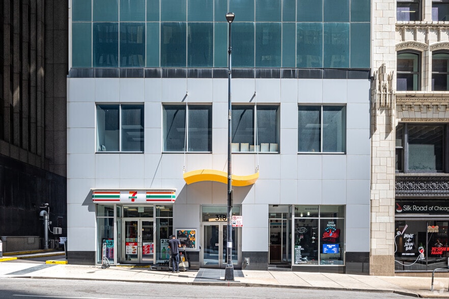 More Photos Of 318 W Adams St, Chicago Office For Lease