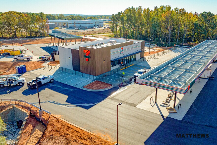 Primary Photo Of 808 Gossett Rd, Spartanburg Convenience Store For Sale