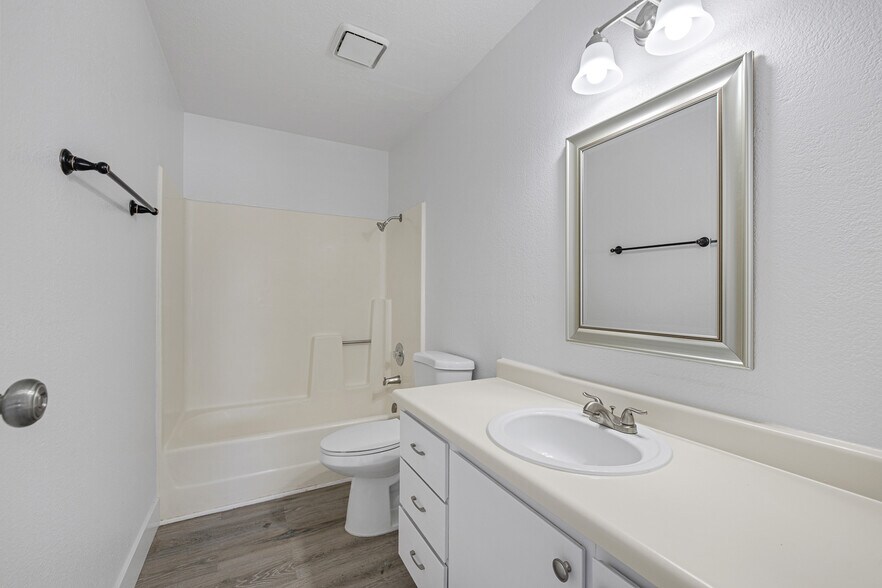 More Photos Of 126 E 1st North St, Mesquite Multifamily For Sale