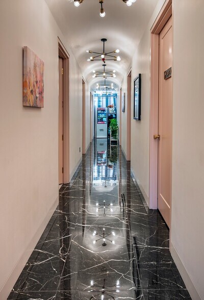 More Photos Of 2257 32 St NE, Calgary General Retail For Sale