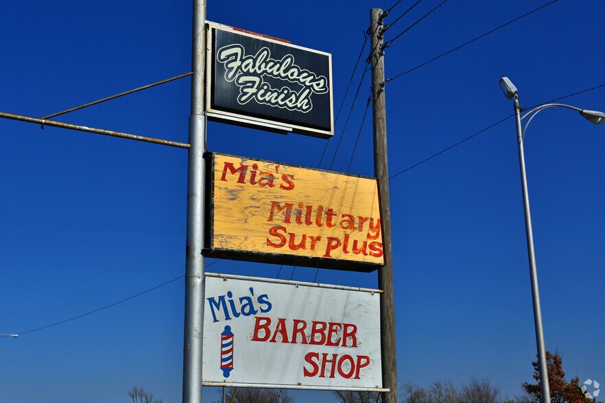 More Photos Of 2212-2220 NW Fort Sill Blvd, Lawton Storefront Retail Office For Lease