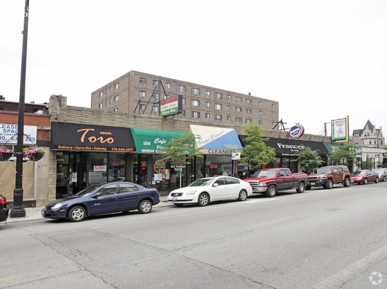 More Photos Of 2551 N Clark St, Chicago Office For Lease