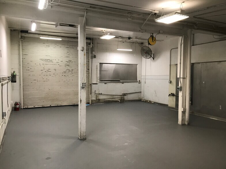 More Photos Of 6613 Hollis St, Emeryville Flex For Sale