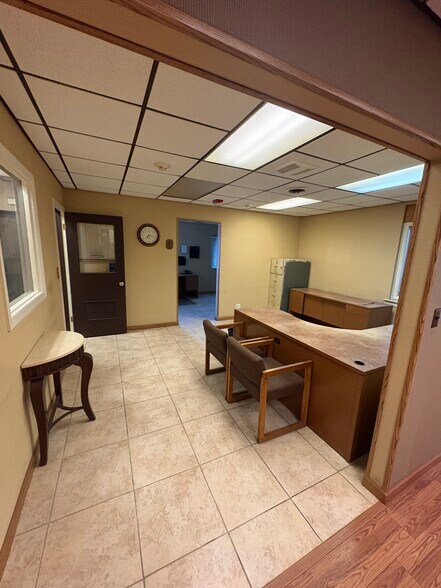 More Photos Of 4501-4503 W Lake St, Melrose Park Freestanding For Lease