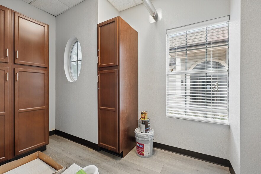 More Photos Of 5152 Village Creek Dr, Plano Office For Lease