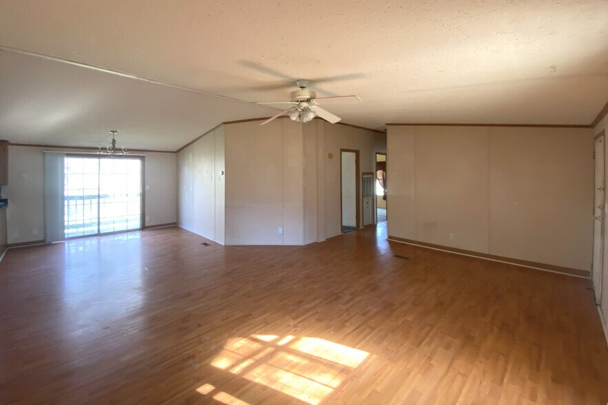 More Photos Of 908 FM 2808, Kempner Manufactured Housing Mobile Home Park For Sale