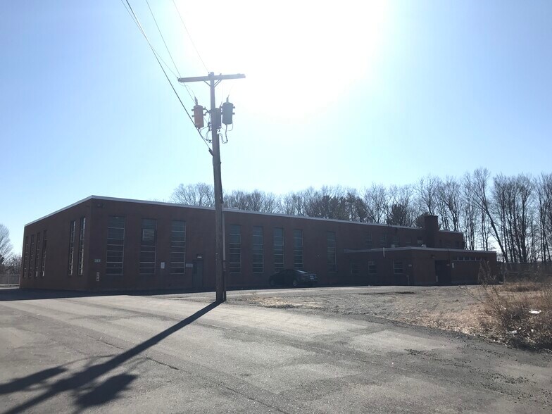 Primary Photo Of 251 Freestone Ave, Portland Manufacturing For Sale