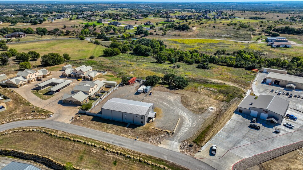 More Photos Of 125 Winners Cir, Weatherford Showroom For Sale