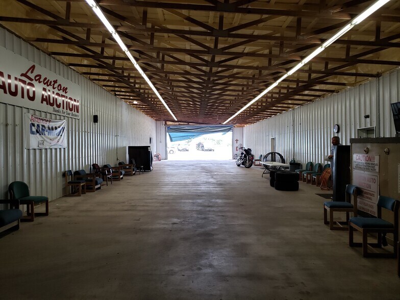 More Photos Of 1 SW 112th St, Lawton Warehouse For Sale