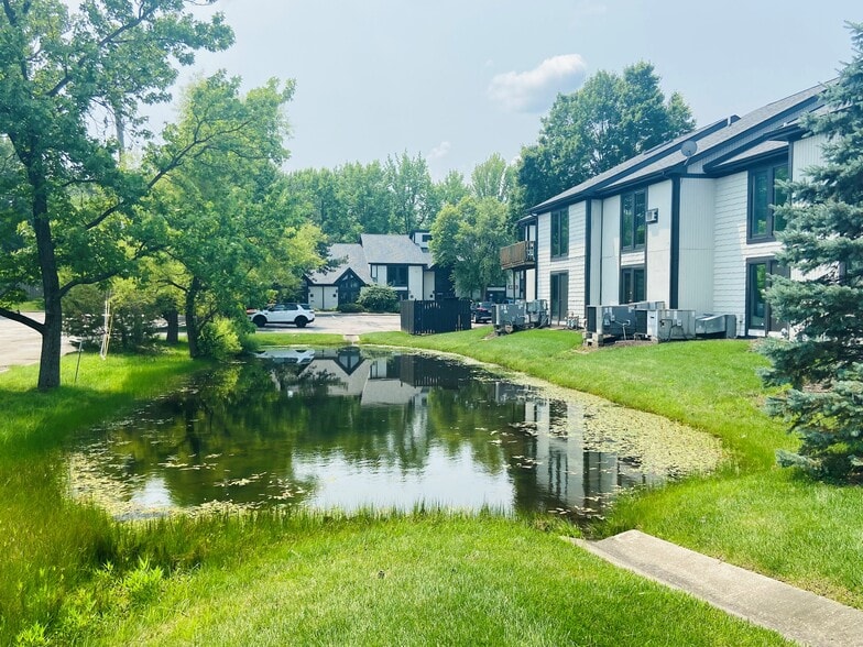 More Photos Of 8555 Cedar Place Dr, Indianapolis Unknown For Lease