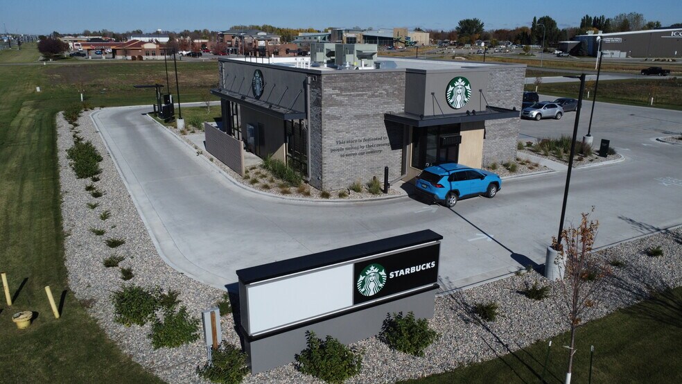 More Photos Of 4641 S Washington St, Grand Forks Restaurant For Sale