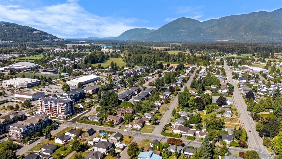 More Photos Of 45886 Wellington Ave, Chilliwack Hotel For Sale