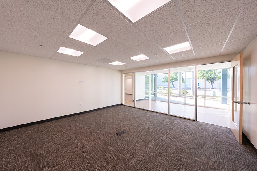 More Photos Of 1641 Reynolds Ave, Irvine Warehouse For Lease