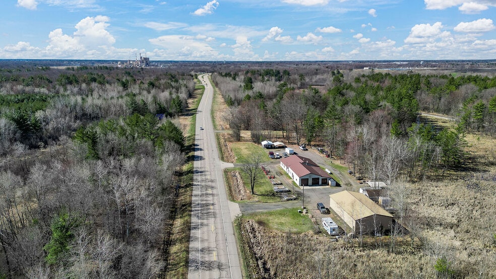 More Photos Of 5011 State Highway 13/34 Hwy, Wisconsin Rapids Storefront For Sale