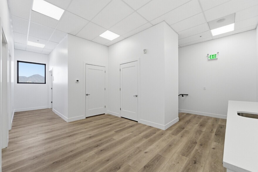 More Photos Of 1548 American Way, Payson Warehouse For Lease
