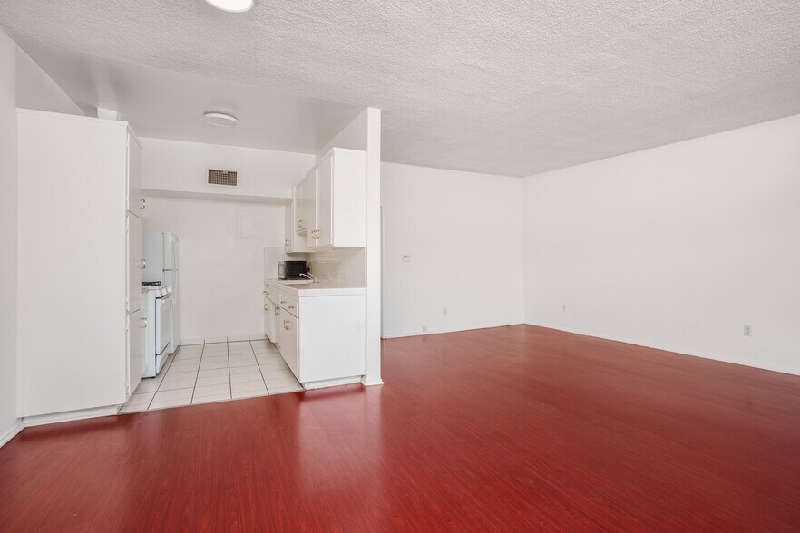 More Photos Of 406 S St Andrews Pl, Los Angeles Apartments For Sale