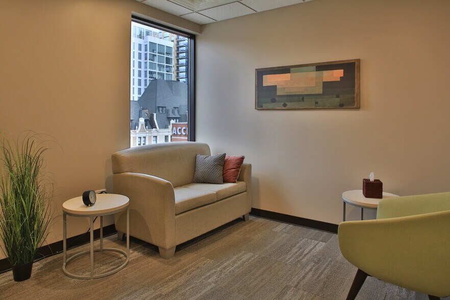 More Photos Of 747 N LaSalle St, Chicago Loft Creative Space For Lease