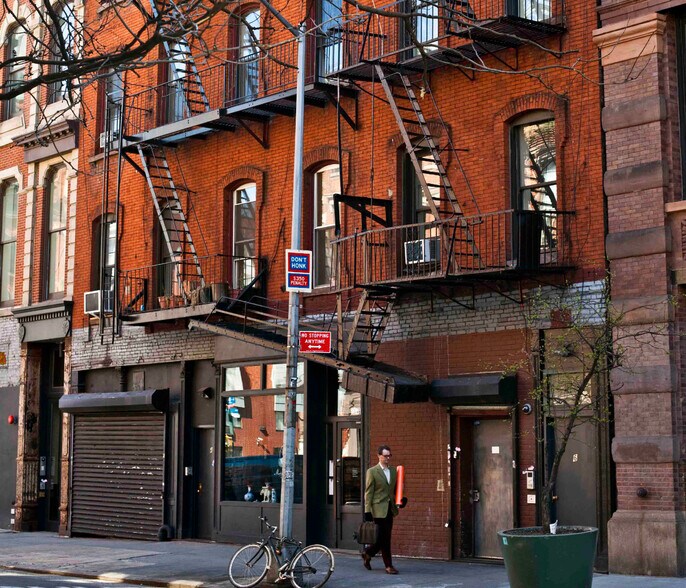 More Photos Of 4-6 Bleecker St, New York Apartments For Lease