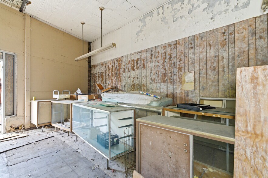 More Photos Of 1081-1087 Mt Vernon ave, Columbus Flex For Sale