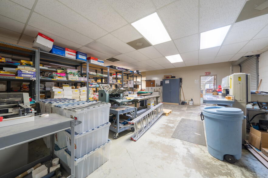 More Photos Of 656 W Lancaster Blvd, Lancaster Restaurant For Sale