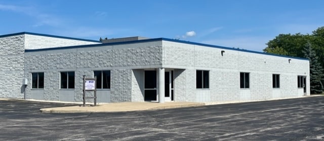 Primary Photo Of 1601 Airport Rd, Waukesha Manufacturing For Lease