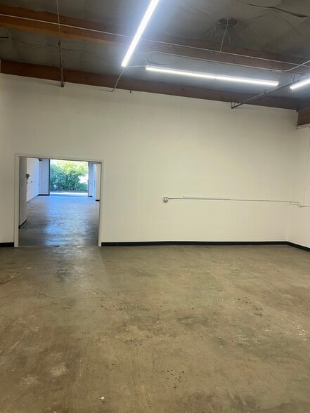 More Photos Of 37 Commercial Blvd, Novato Industrial For Lease