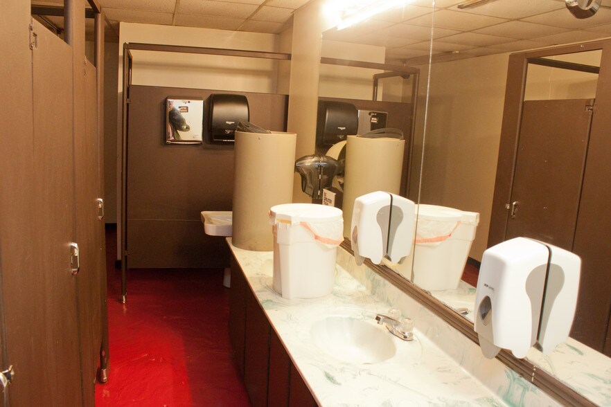 More Photos Of 2997 Campbellton Rd SW, Atlanta Restaurant For Sale