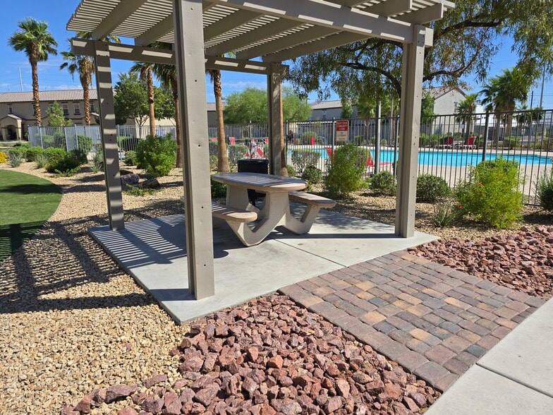 More Photos Of 4300 N Lamont St, Las Vegas Apartments For Sale