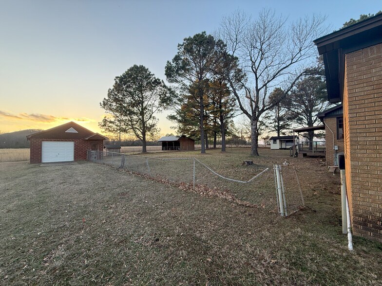 More Photos Of 9708 Highway 71 S, Fort Smith Office For Sale