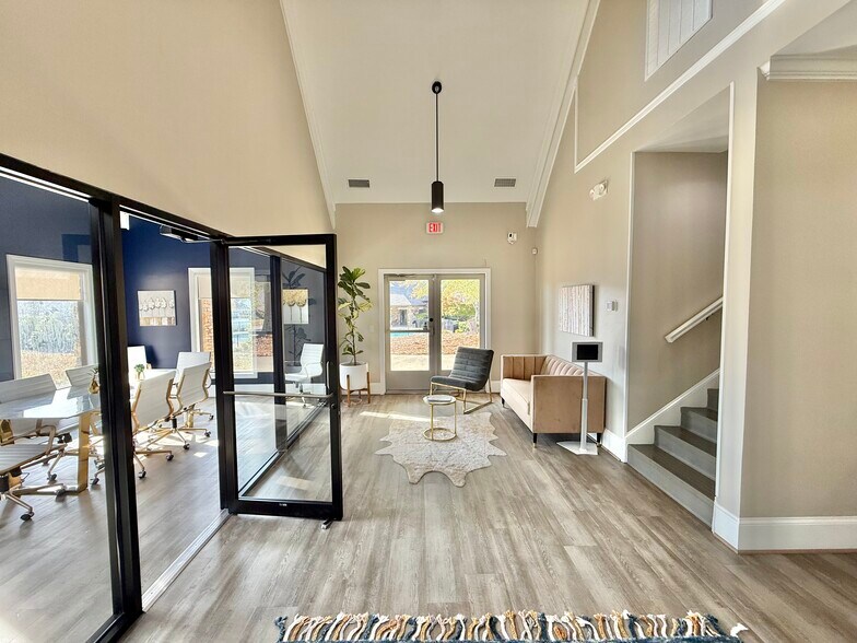 More Photos Of 204 Griffin Park Dr, Birmingham Office For Sale