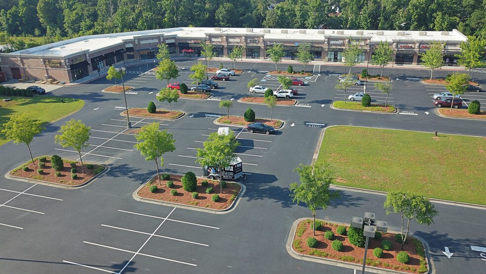 More Photos Of 735 N Main St, Alpharetta Land For Lease