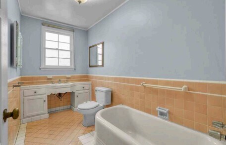 More Photos Of 123 N Harper Ave, Los Angeles Apartments For Sale