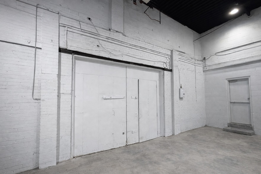 More Photos Of 48 Prospect St, Newmarket Warehouse For Sale