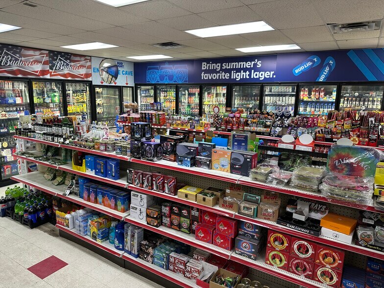 More Photos Of 3116 E 9 Mile Rd, Warren Convenience Store For Sale