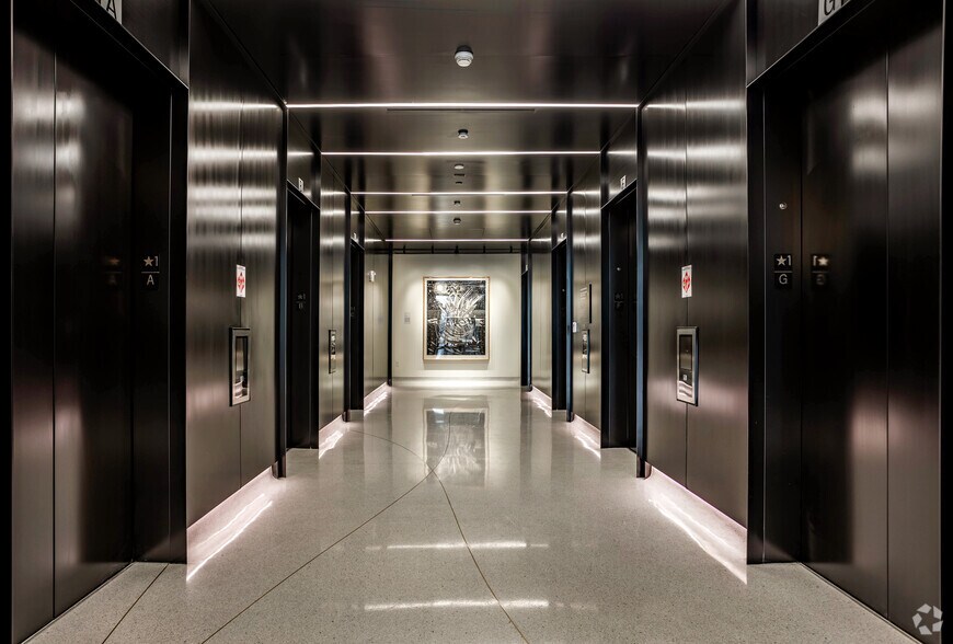 More Photos Of 1001 Water St, Tampa Office For Lease