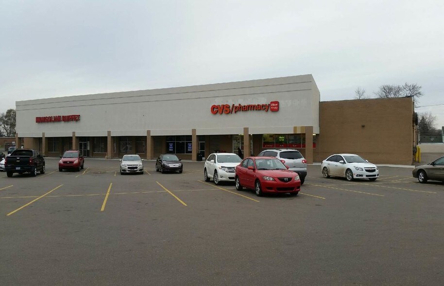 More Photos Of 4235-4239 E 12 Mile Rd, Warren Storefront For Lease