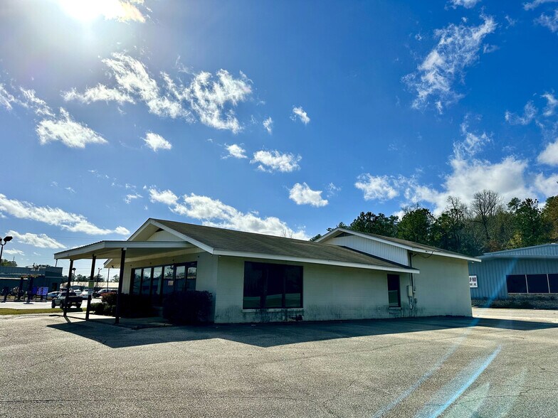 Primary Photo Of 101 Alco Dr, Brewton Freestanding For Sale