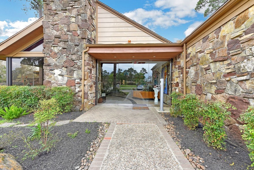 More Photos Of 19111 Walden Forest Dr, Atascocita Medical For Sale