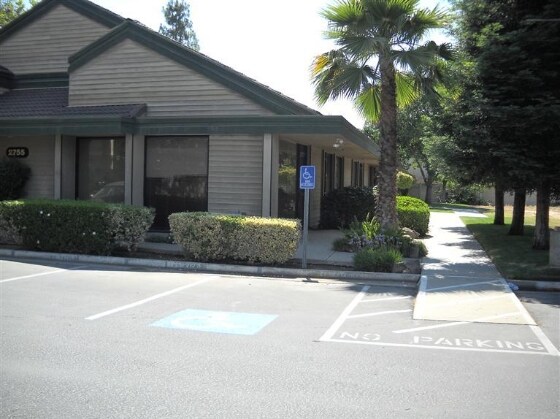 More Photos Of 2755 E Shaw Ave, Fresno Office For Lease