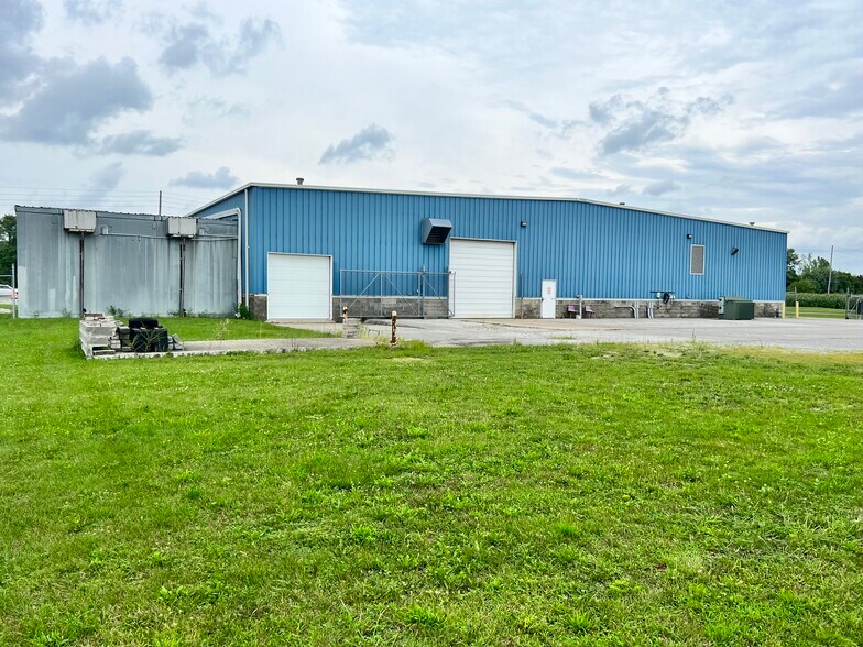 More Photos Of 8282 S State Road 67, Pendleton Warehouse For Lease