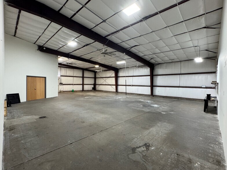 More Photos Of 2160 S 6th St, Springfield Industrial For Sale