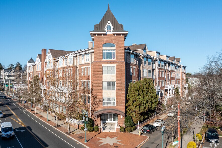 More Photos Of 35 W Broad St, Stamford Apartments For Sale