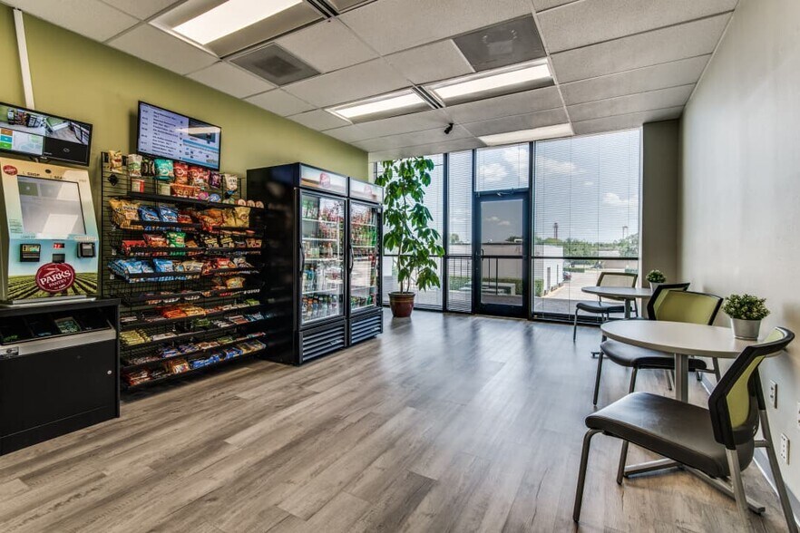 More Photos Of 2225 E Randol Mill Rd, Arlington Office For Lease