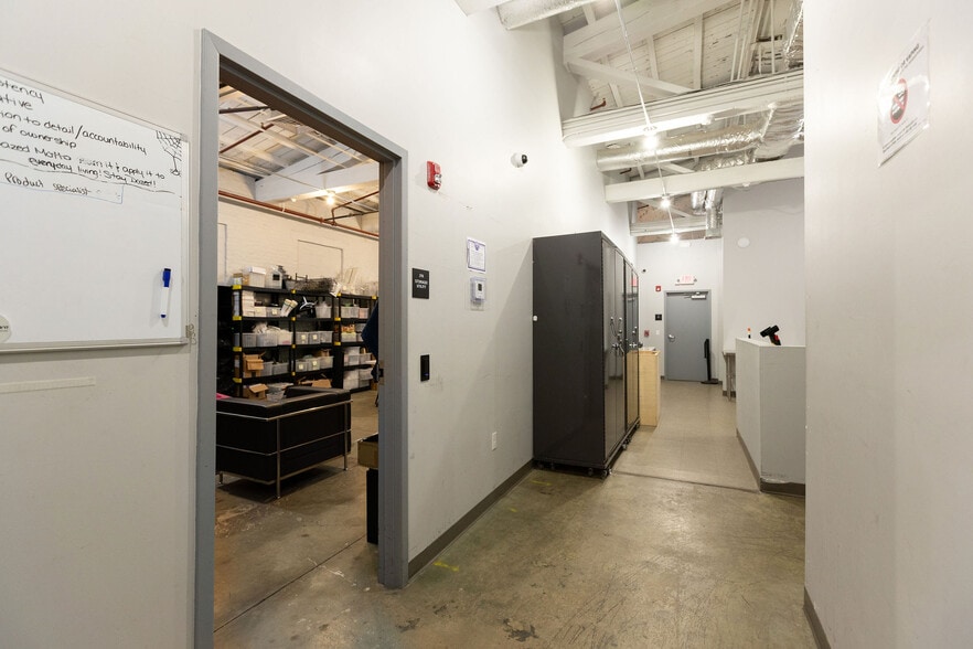 More Photos Of 56-B Jackson St, Holyoke Manufacturing For Sale